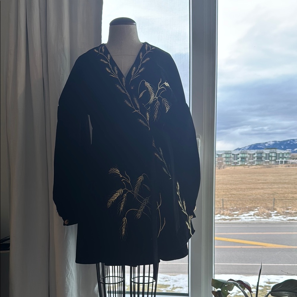 Chic Black Velvet Embroidered Wheat Wrap Dress M